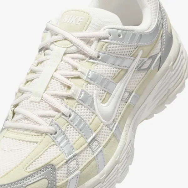 Кросівки жіночі Nike P-6000 бежево-срібні IB3485-001