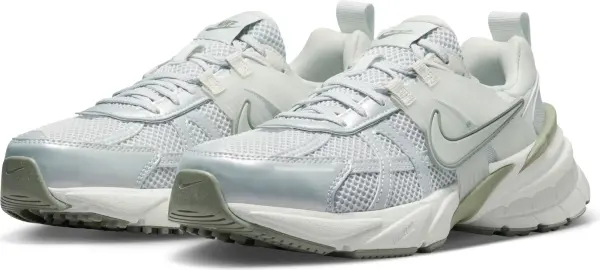 Кросівки жіночі Nike V2K RUN біло-світло-сіро-оливкові FD0736-006