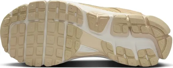 Кроссовки женские Nike ZOOM VOMERO 5 бежевые HQ0458-200