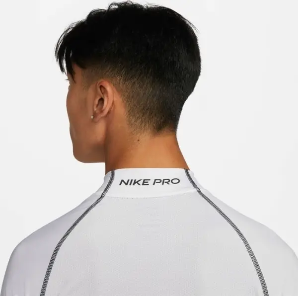 Термобелье футболка с длинным рукавом Nike PRO DRI-FIT белая DD1986-100
