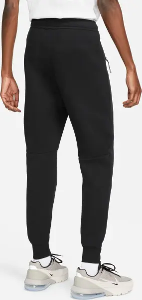 Спортивний костюм Nike SPORTSWEAR TECH FLEECE чорний FB7921-010&FB8002-010