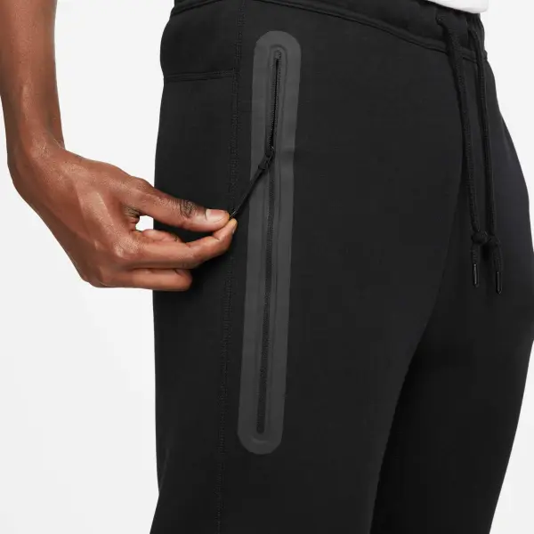 Спортивний костюм Nike SPORTSWEAR TECH FLEECE чорний FB7921-010&FB8002-010