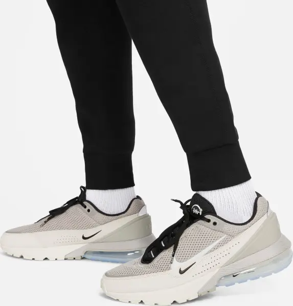 Спортивний костюм Nike SPORTSWEAR TECH FLEECE чорний FB7921-010&FB8002-010