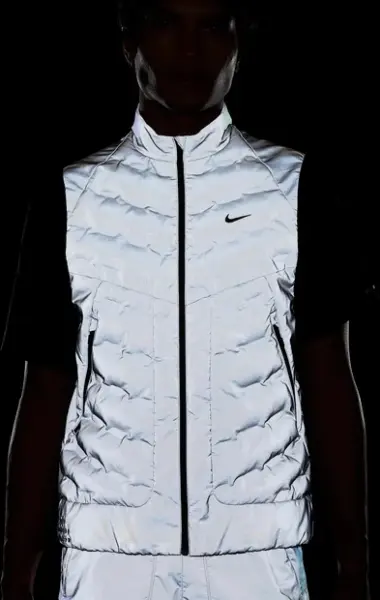 Жилетка для бігу Nike RUNNING DIVISION THERMA-FIT ADV срібна FZ1131-035