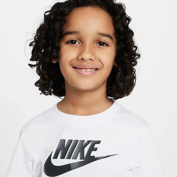 Комплект літній дитячий Nike AIR біло-чорний 86M753-023
