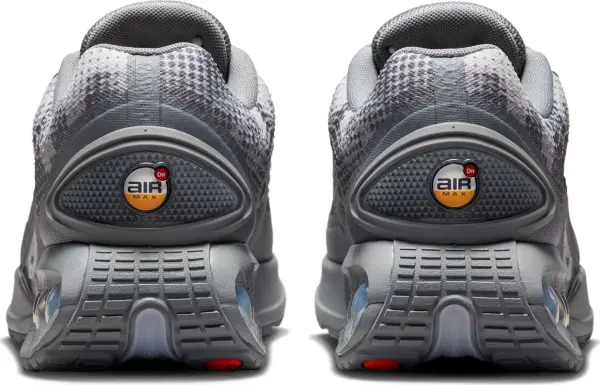 Кросівки Nike AIR MAX DN сірі IB3078-001