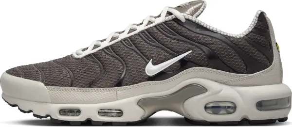 Кроссовки Nike AIR MAX PLUS бежево-серые IB7679-200