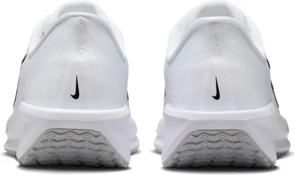 Кросівки бігові жіночі Nike QUEST 6 біло-чорні FD6034-100