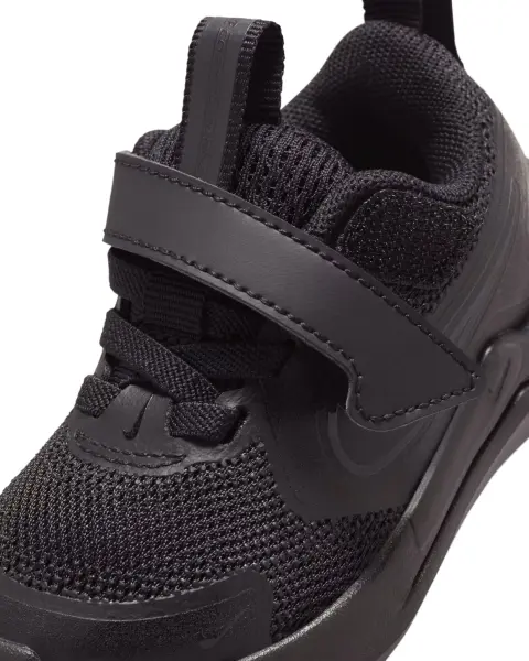 Кроссовки детские Nike COSMIC RUNNER (TD) черные HM4401-001