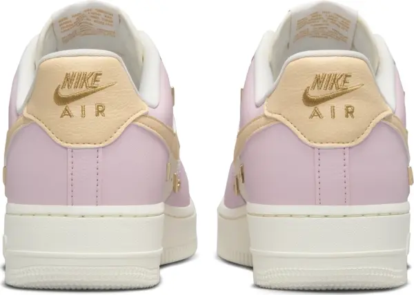 Кросівки жіночі Nike AIR FORCE 1 '07 LX світло-рожево-біло-золоті IB2574-600
