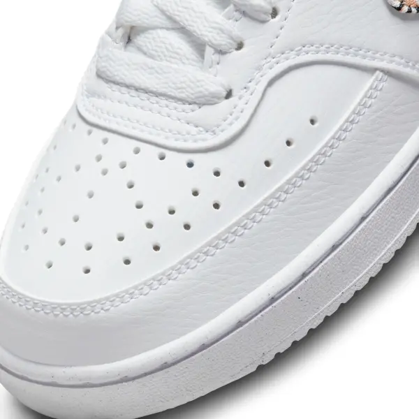 Кросівки жіночі Nike COURT VISION LOW NEXT NATURE X NIKE UNITED біло-світло-коричневі FN7323-100