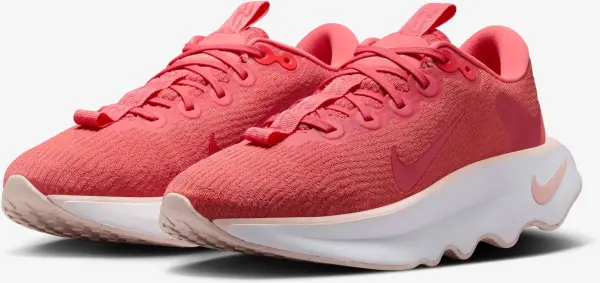 Кросівки жіночі Nike MOTIVA коралові DV1238-802