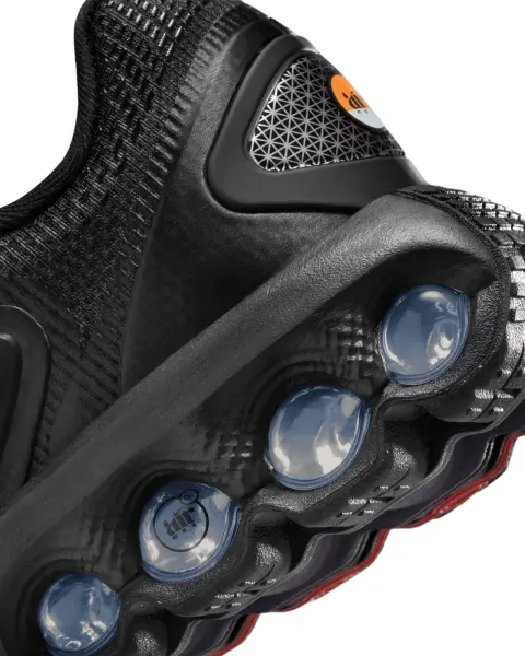 Кросівки підліткові Nike AIR MAX DN (GS) чорні FB8987-004