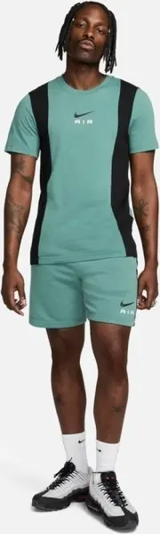 Футболка Nike AIR зелено-чорна FN7702-361