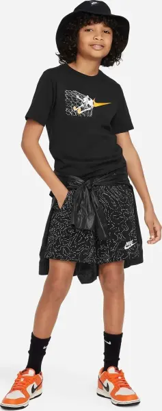 Футболка подростковая Nike SPORTSWEAR TEE SOCCER BALL FA23 черная FD3974-010