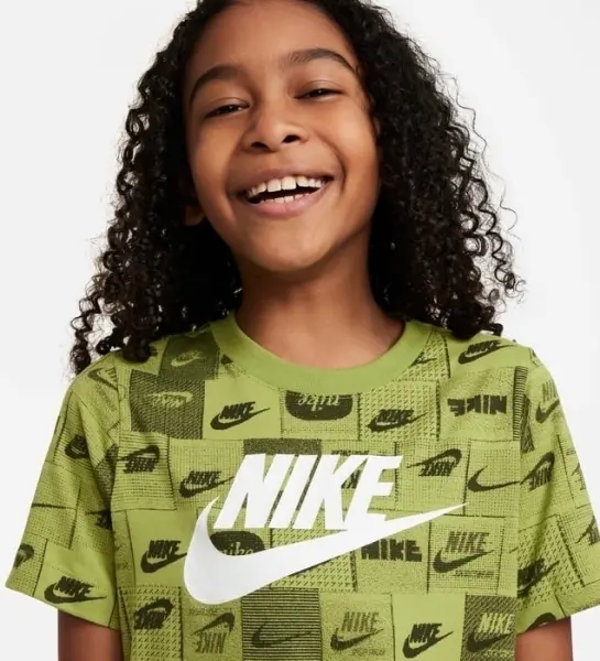 Футболка подростковая Nike SPORTSWEAR лаймовая FN9609-377