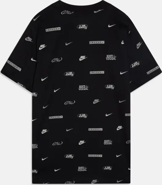 Футболка подростковая Nike SPORTSWEAR черная HM5851-010