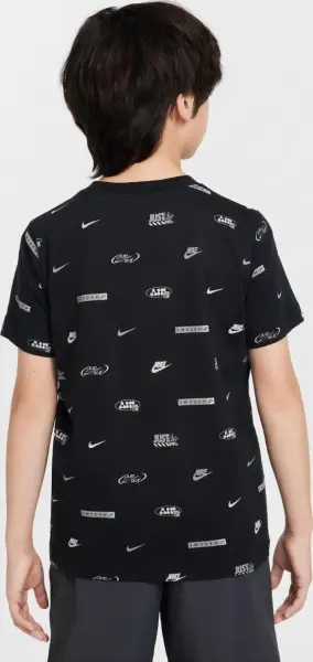 Футболка подростковая Nike SPORTSWEAR черная HM5851-010