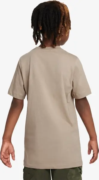 Футболка подростковая Nike STANDARD ISSUE бежевая FN7713-247
