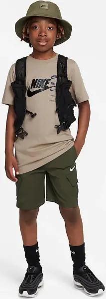 Футболка подростковая Nike STANDARD ISSUE бежевая FN7713-247