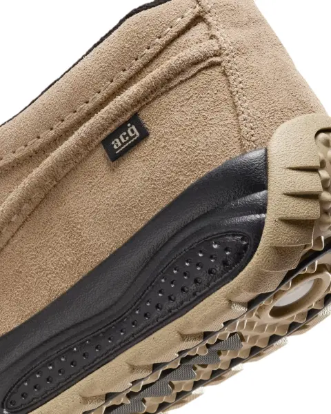 Ботинки Nike ACG IZY коричневые FV4317-200
