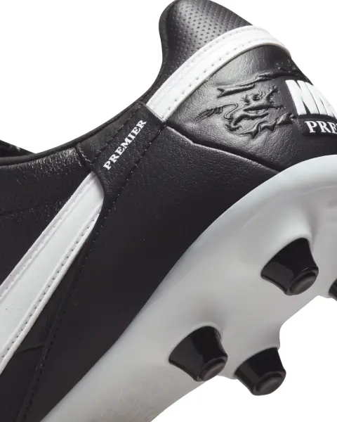 Бутси Nike PREMIER III FG чорно-білі AT5889-010