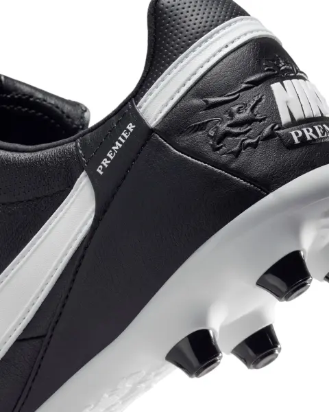 Бутси Nike PREMIER III FG чорно-білі HM0265-002