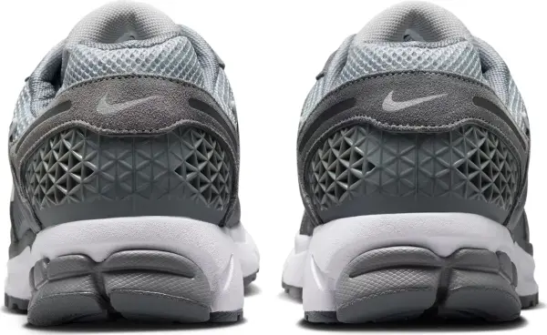 Кросівки Nike ZOOM VOMERO 5 сіро-білі HF1553-003