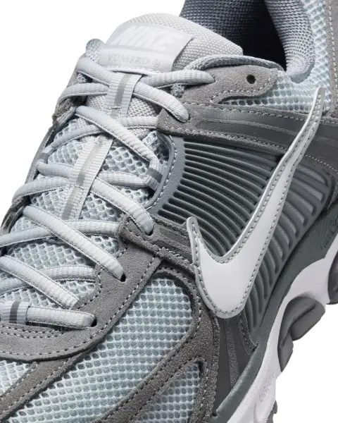 Кросівки Nike ZOOM VOMERO 5 сіро-білі HF1553-003