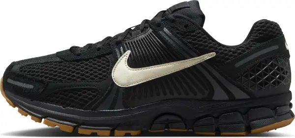 Кросівки Nike ZOOM VOMERO 5 чорні IB4005-010