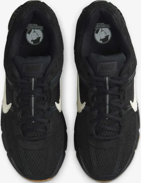 Кросівки Nike ZOOM VOMERO 5 чорні IB4005-010