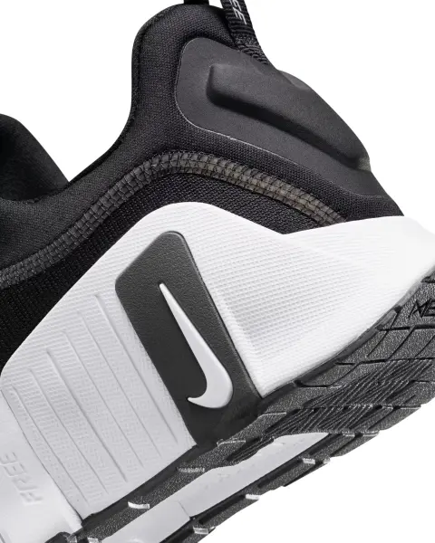 Кроссовки для тренировок Nike FREE METCON 6 черно-белые FJ7127-001