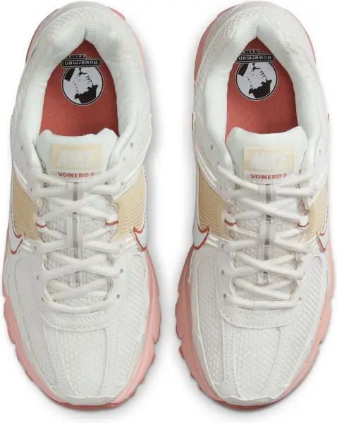 Кросівки жіночі Nike ZOOM VOMERO 5 біло-бежево-коралові FJ2028-002