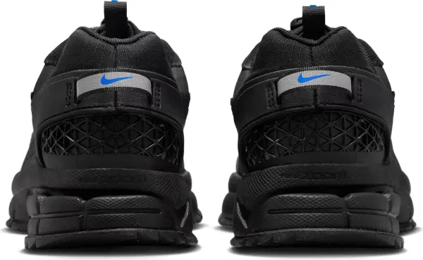 Кросівки жіночі Nike ZOOM VOMERO ROAM WINTERIZED чорні HQ2181-004