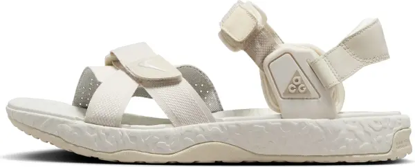 Сандали Nike ACG AIR DESCHUTZ+ молочные FN5201-001