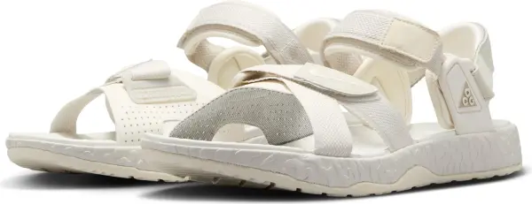 Сандали Nike ACG AIR DESCHUTZ+ молочные FN5201-001