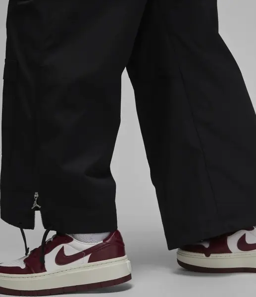Спортивні штани жіночі Nike JORDAN CHICAGO чорні DZ3349-010