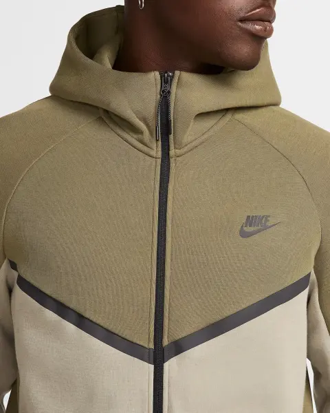 Толстовка Nike TECH FULL-ZIP WINDRUNNER HOODIE хакі HV0949-222