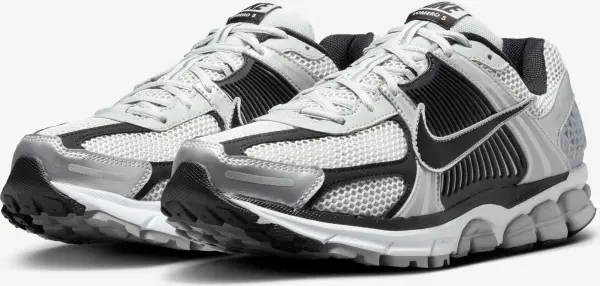 Кросівки Nike ZOOM VOMERO 5 біло-чорно-срібні FJ4151-004