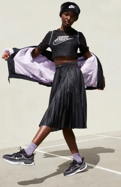 Кросівки жіночі Nike AIR MAX BLISS чорно-срібні DZ6754-002