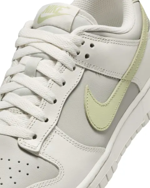 Кросівки жіночі Nike DUNK LOW кремові IB3484-001