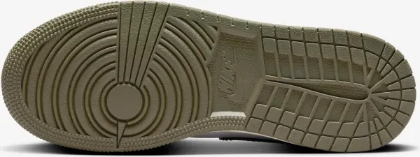 Кроссовки подростковые Nike AIR JORDAN 1 LOW (GS) бело-черно-оливковые 553560-092