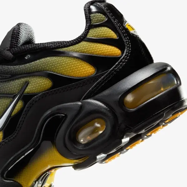 Кросівки підліткові Nike AIR MAX PLUS (GS) жовто-чорні IB2870-001