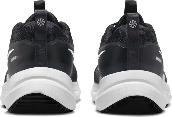 Кроссовки подростковые Nike COSMIC RUNNER (GS) черно-белые HM4402-003