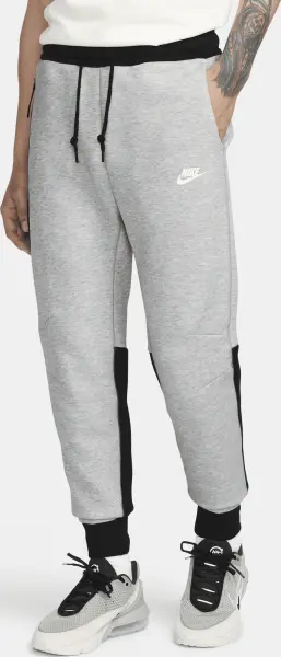 Спортивный костюм Nike SPORTSWEAR TECH FLEECE серо-черный FB7921-064__FB8002-064