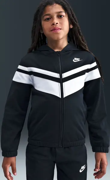 Спортивный костюм подростковый Nike SPORTSWEAR DRI-FIT HOODED черно-белый HQ9316-010