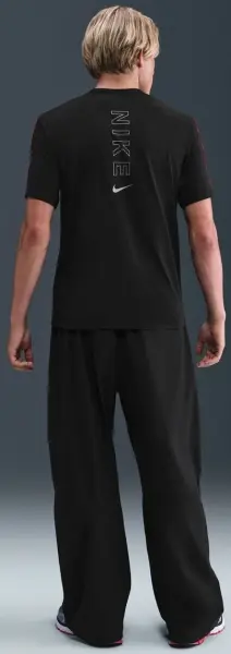 Футболка Nike DRI-FIT черно-красная IH4288-010