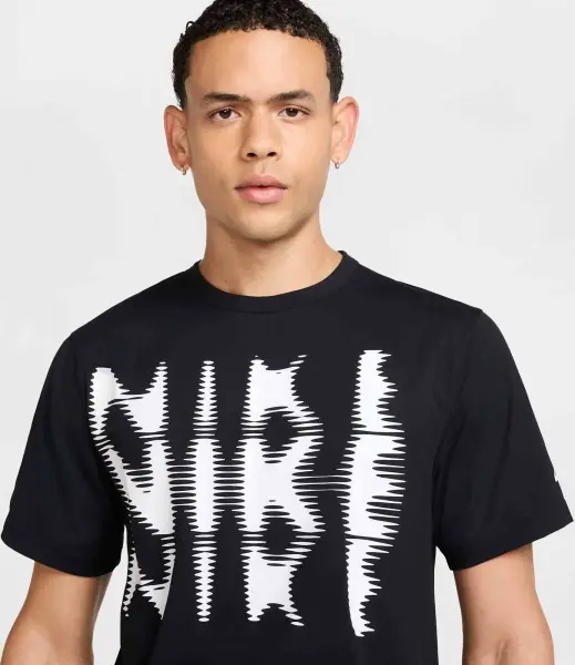 Футболка Nike HYVERSE DRI-FIT UV черная HJ3074-010