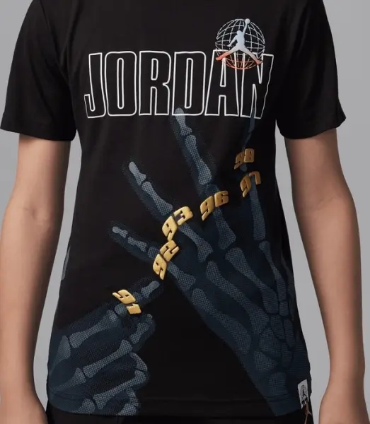 Футболка підліткова Nike JORDAN ROADTRIP X-RAY чорна 95D729-023