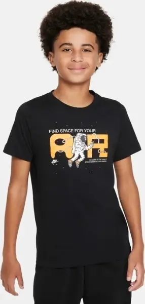 Футболка подростковая Nike SPORTSWEAR черная FN9618-010